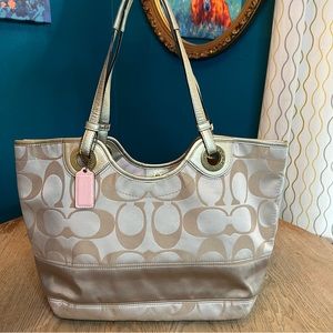 COACH Carryall Bag Signature Stripe Tote F19565 Light Khaki Gold Handbag Purse